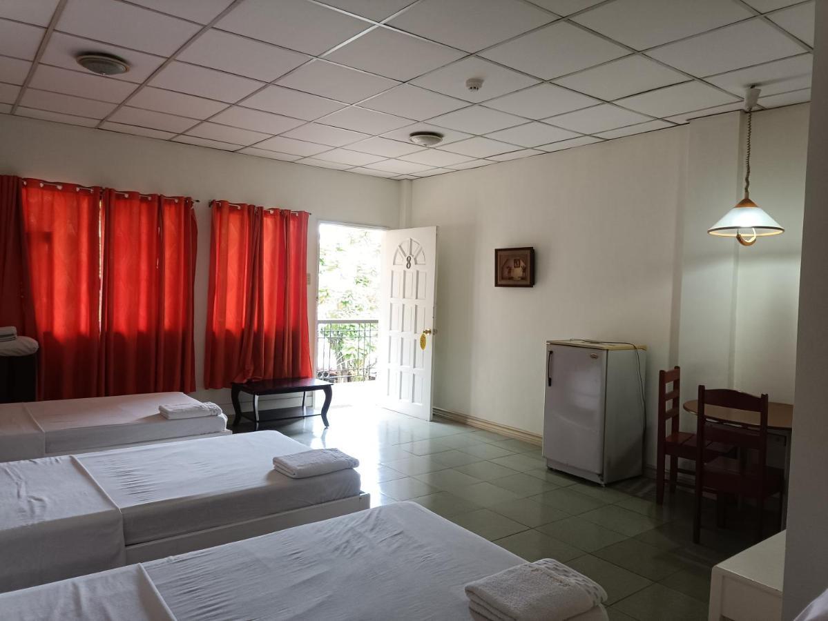 Golden Belle Apartelle And Suites Davao Exterior photo