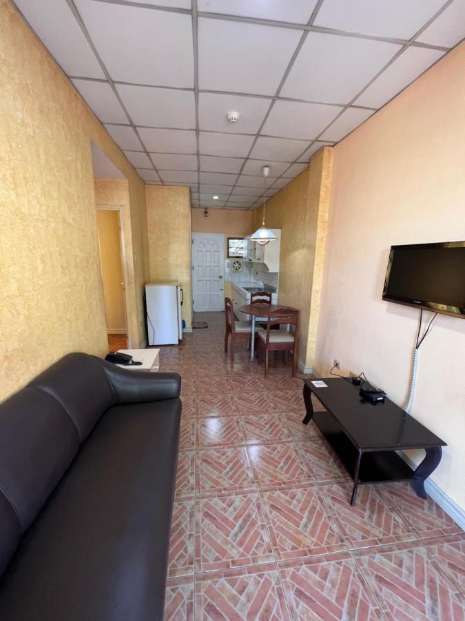 Golden Belle Apartelle And Suites Davao Exterior photo