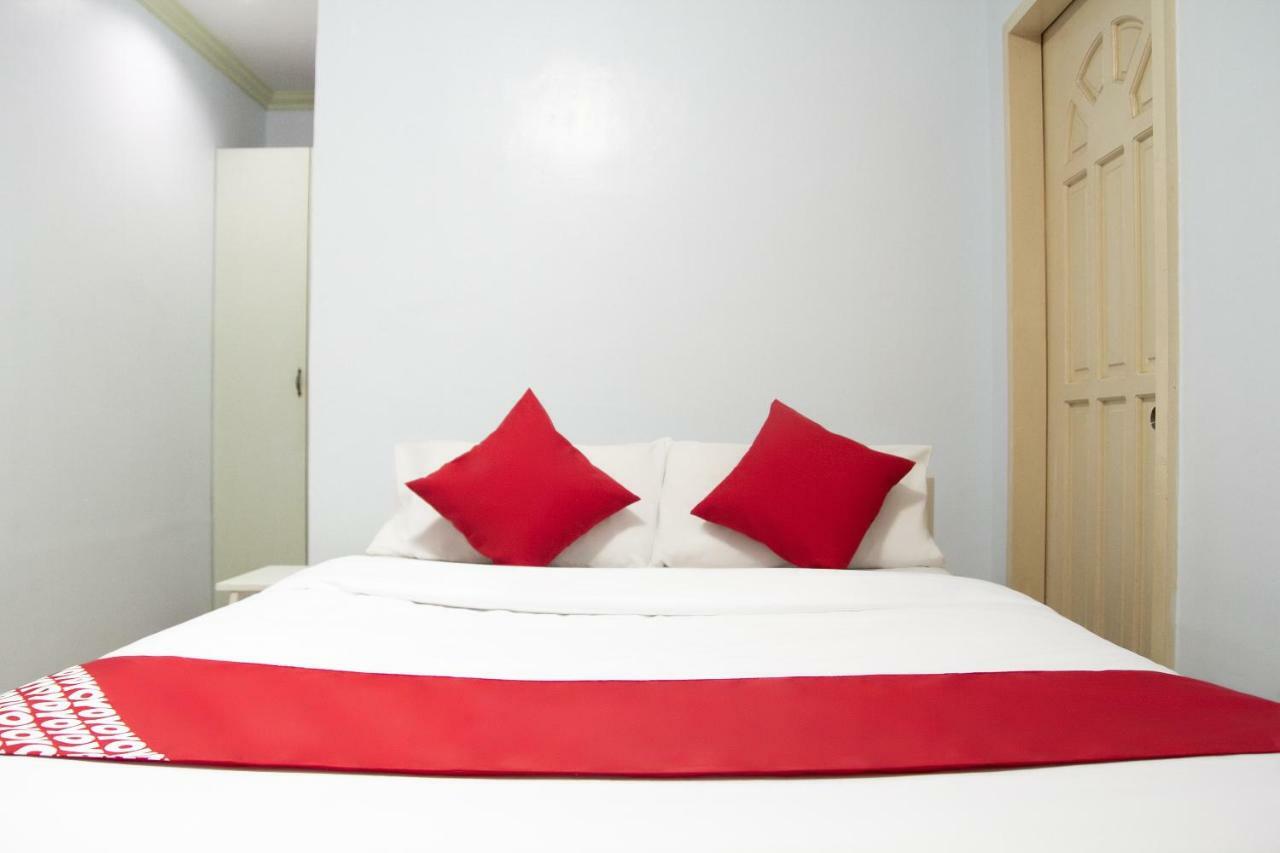 Golden Belle Apartelle And Suites Davao Exterior photo