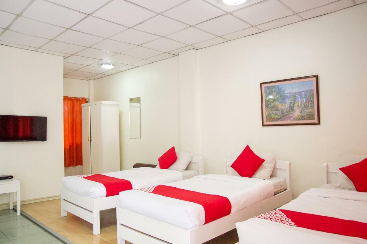 Golden Belle Apartelle And Suites Davao Exterior photo
