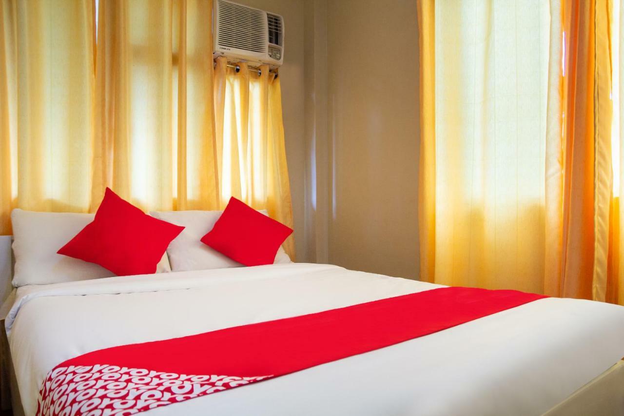 Golden Belle Apartelle And Suites Davao Exterior photo