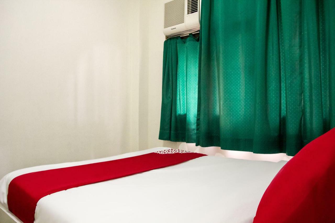 Golden Belle Apartelle And Suites Davao Exterior photo