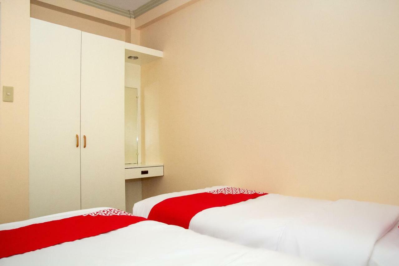 Golden Belle Apartelle And Suites Davao Exterior photo