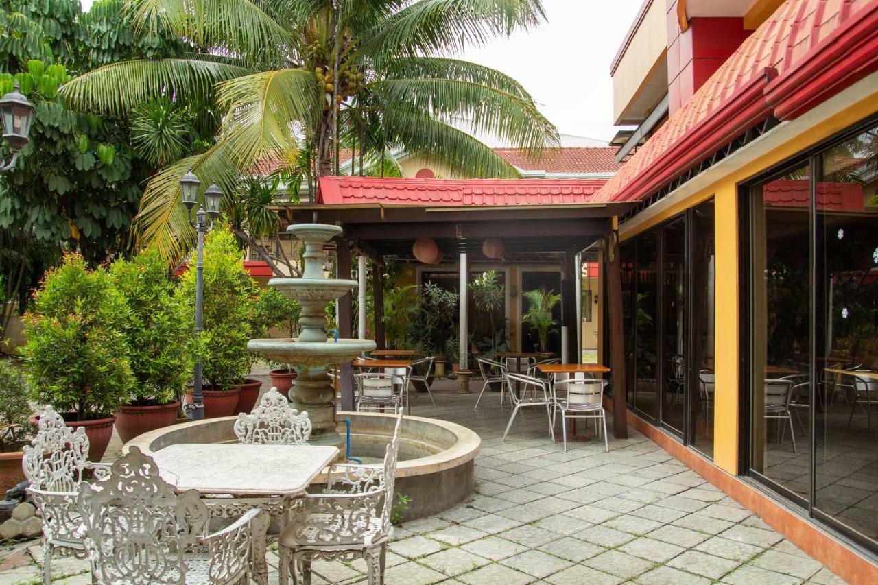 Golden Belle Apartelle And Suites Davao Exterior photo