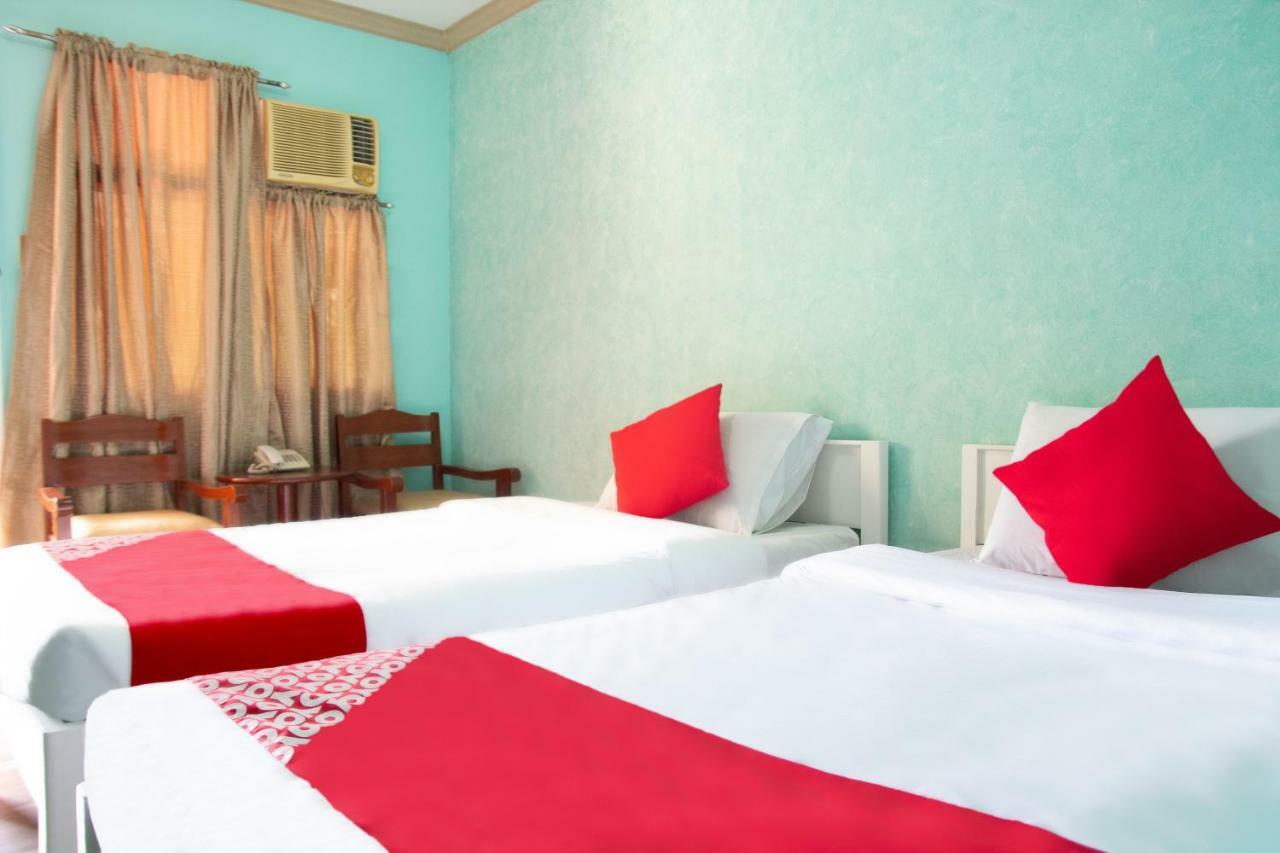 Golden Belle Apartelle And Suites Davao Exterior photo