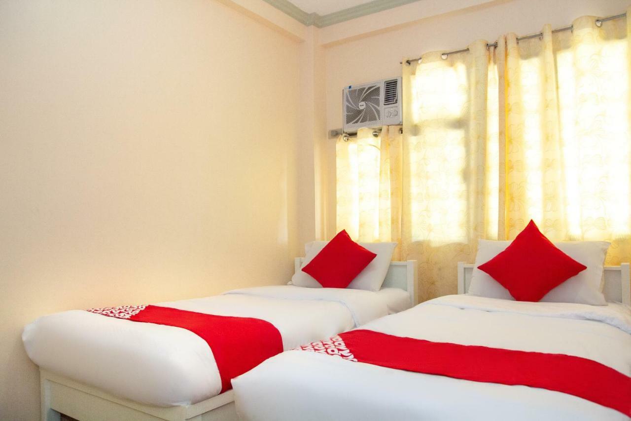 Golden Belle Apartelle And Suites Davao Exterior photo