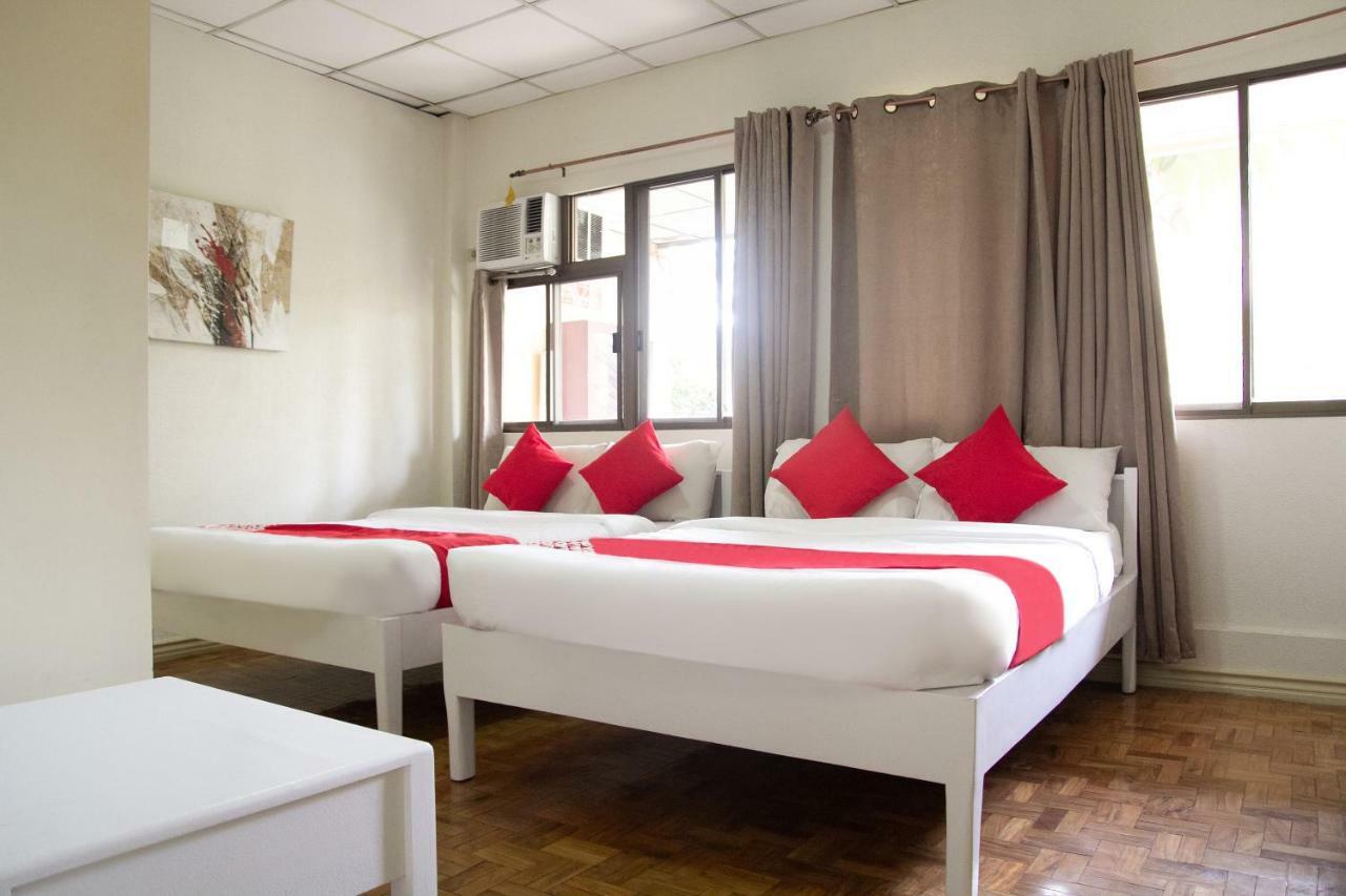 Golden Belle Apartelle And Suites Davao Exterior photo